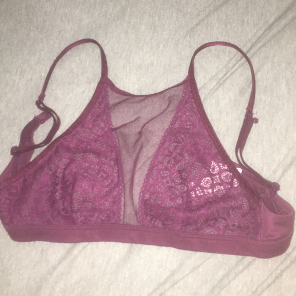 Maroon bandeau